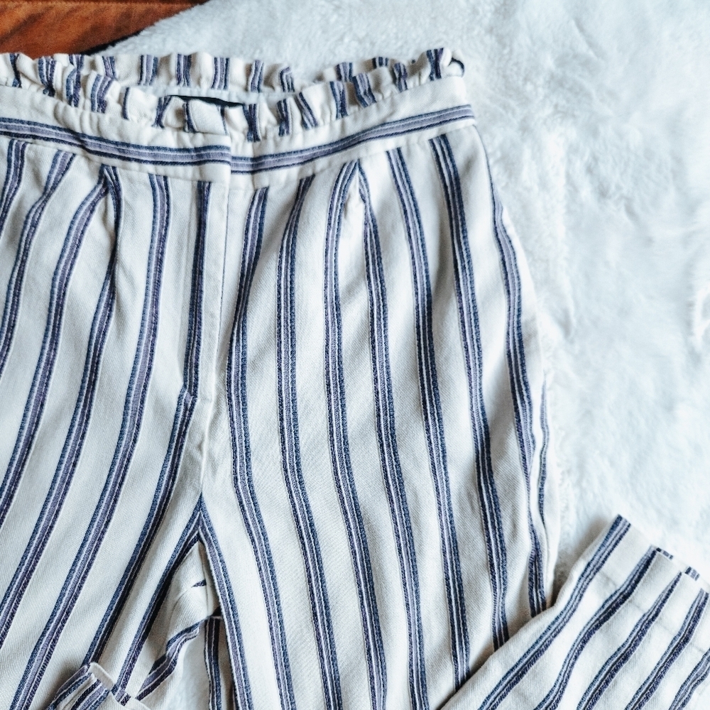 Express Cream & Navy Pinstripe High-rise Slim Pants (Size 00P) - Picture 2 of 9